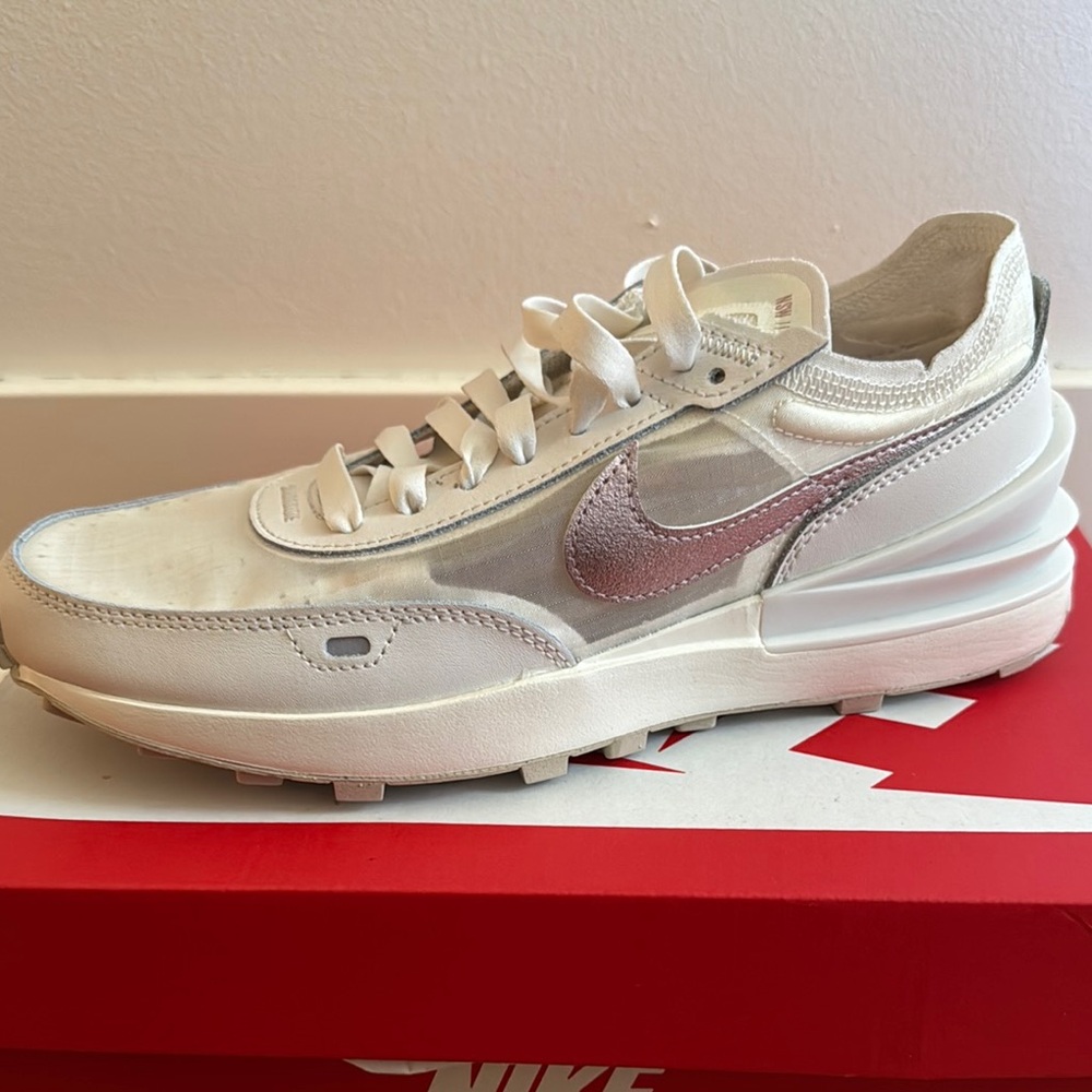 Nike White and Pink Sneakers